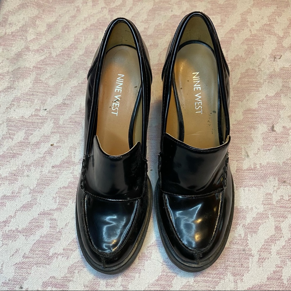 NINE WEST SIZE 5.5 CHUNKY HEEL LOAFER